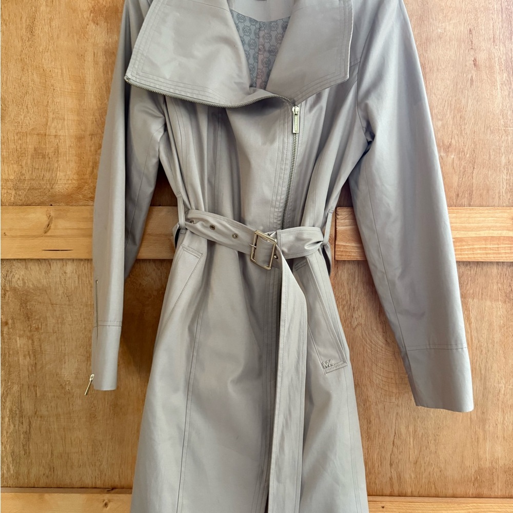 Stylish Taupe Women's Trench Coat